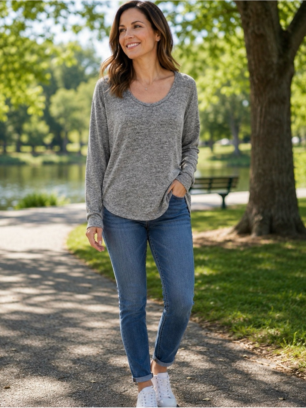 GAP Softspun Scoopneck T-Shirt
